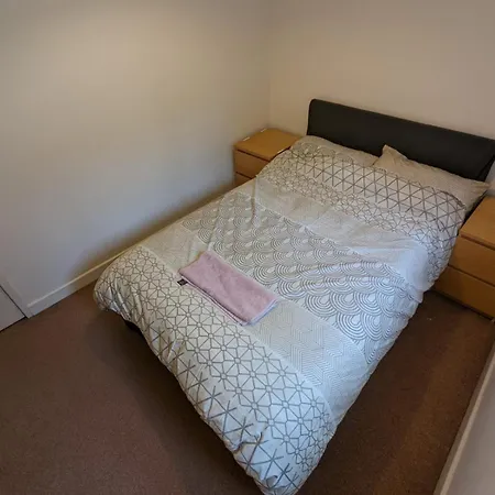 Your 3-bed Away From Home! Appartement Bristol